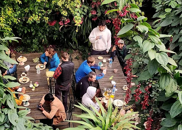 Kiwi Backpackers PokharaHostel